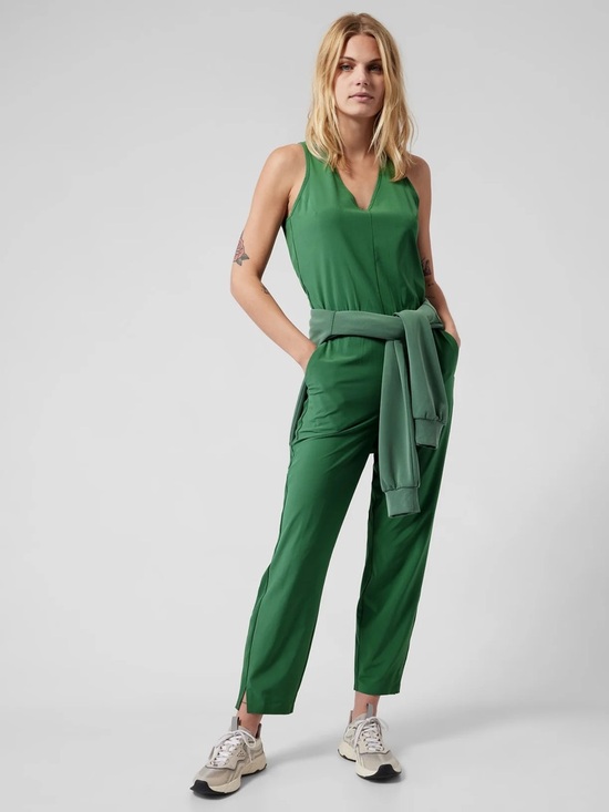 Athleta Pants - Athleta Brooklyn Jumpsuit in Vineyard Green Size 8